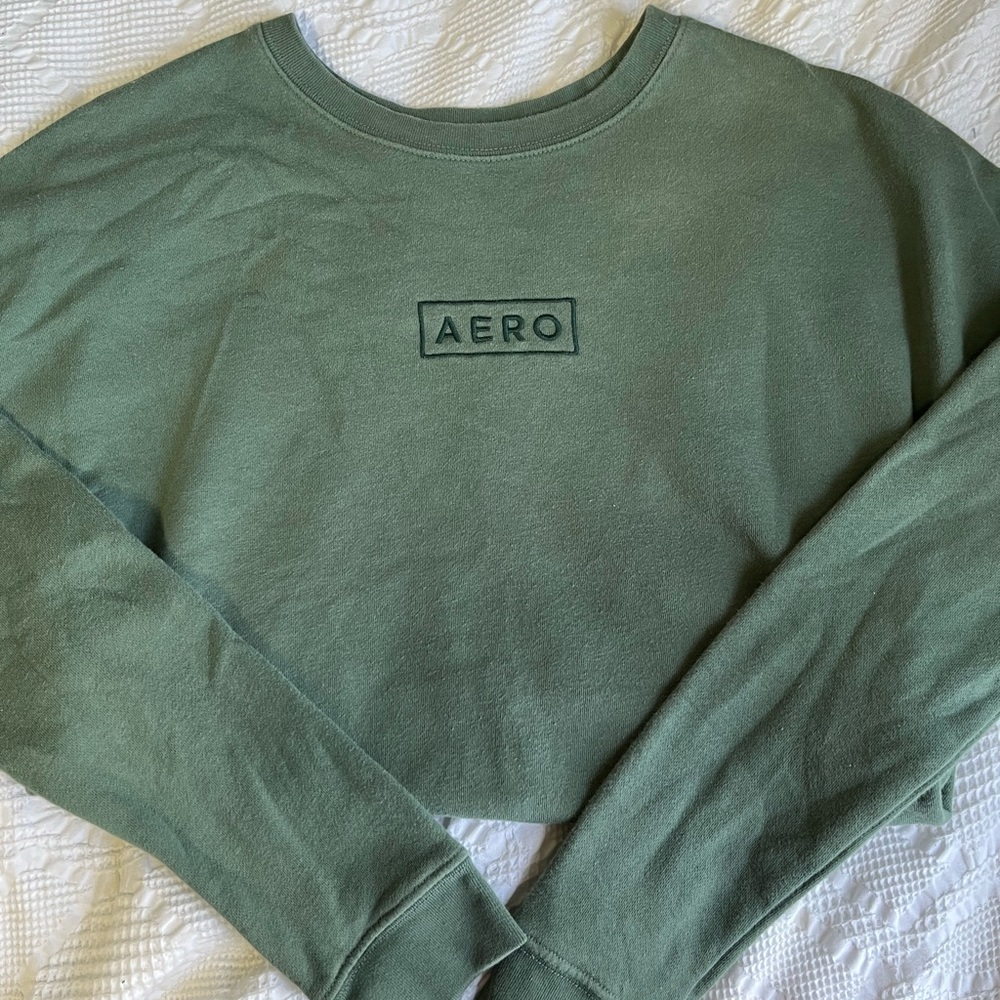 Aero Crewneck